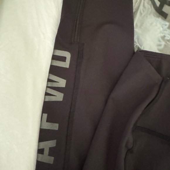 Alpha Forward Women’s Tech Leggings NWT Black (M) - Picture 2 of 11